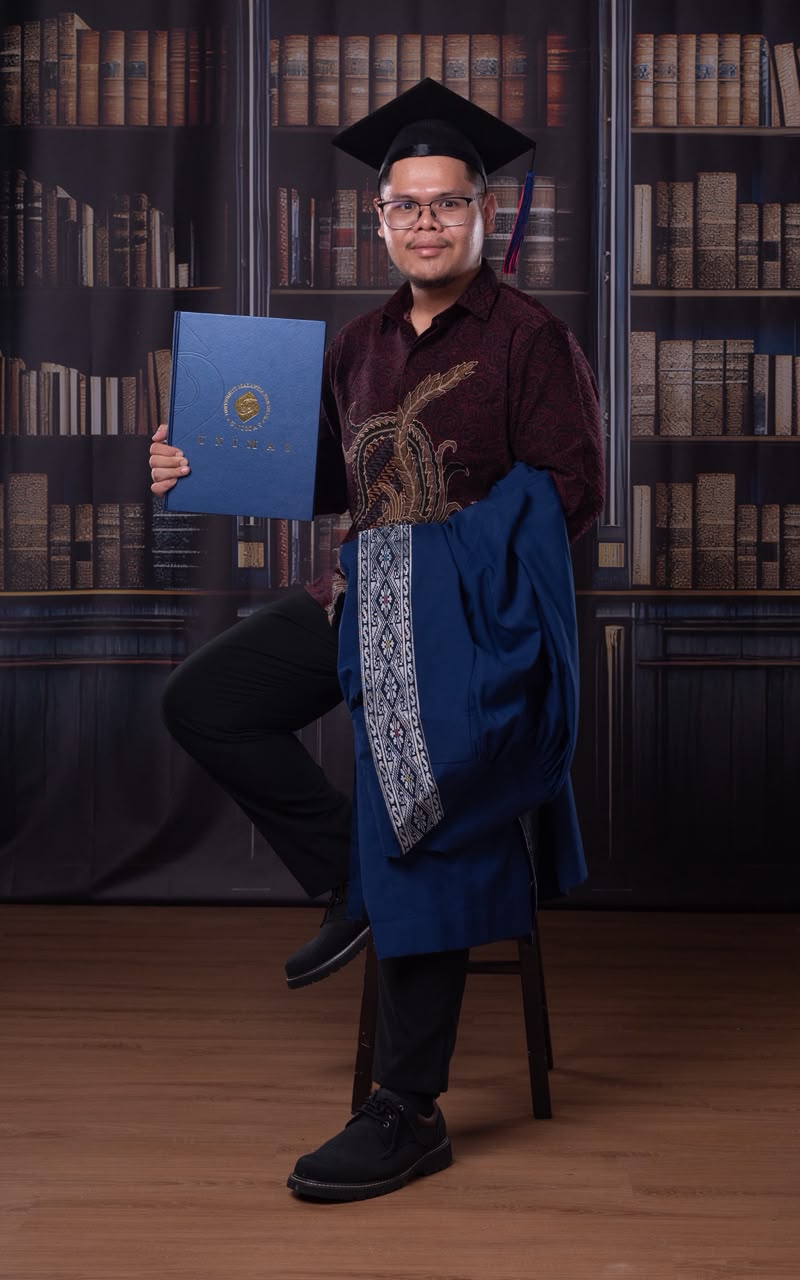 Raynold Gerry Anak Alfred — UNIMAS graduate
